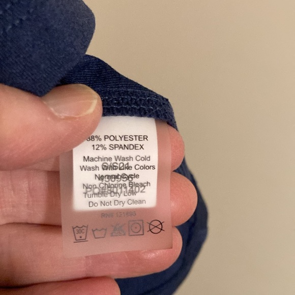 Title Nine swim / sun shirt - Picture 4 of 6